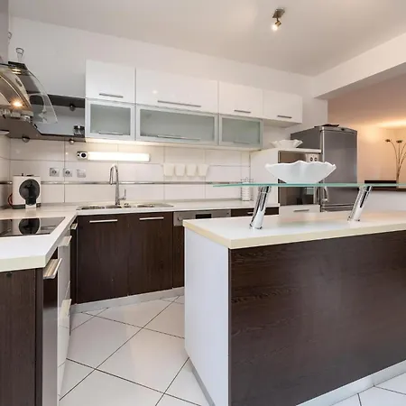 Nice In With Kitchen Apartamento Vodice