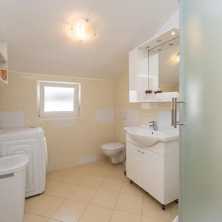 Apartament Nice In With Kitchen Vodice